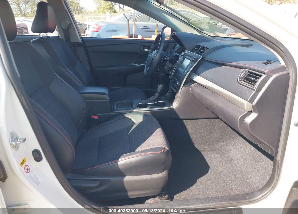 2016 TOYOTA CAMRY SE VIN: 4T1BF1FKXGU132560