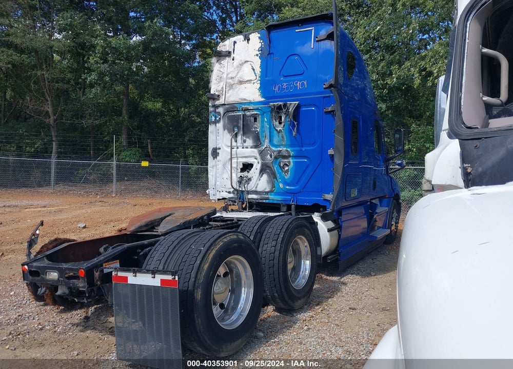 2020 FREIGHTLINER NEW CASCADIA 126 VIN: 3AKJHHDR8LSMD2464