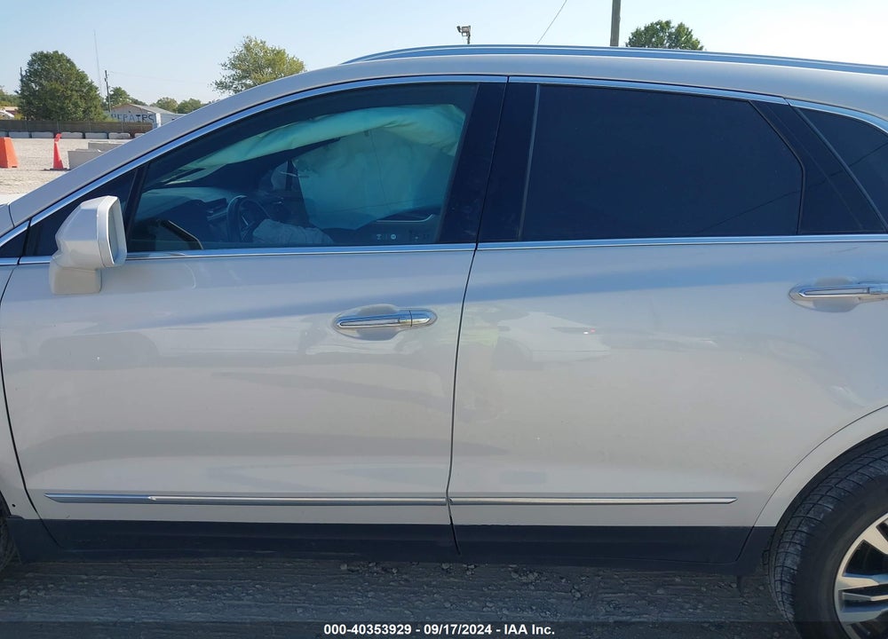 2018 CADILLAC XT5 PREMIUM LUXURY VIN: 1GYKNFRS0JZ187085