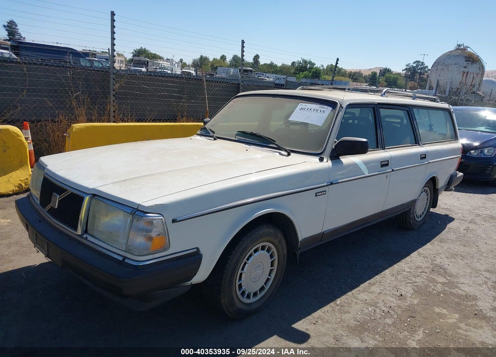 1989 VOLVO 245 DL/GL VIN: YV1AX8853K1830610