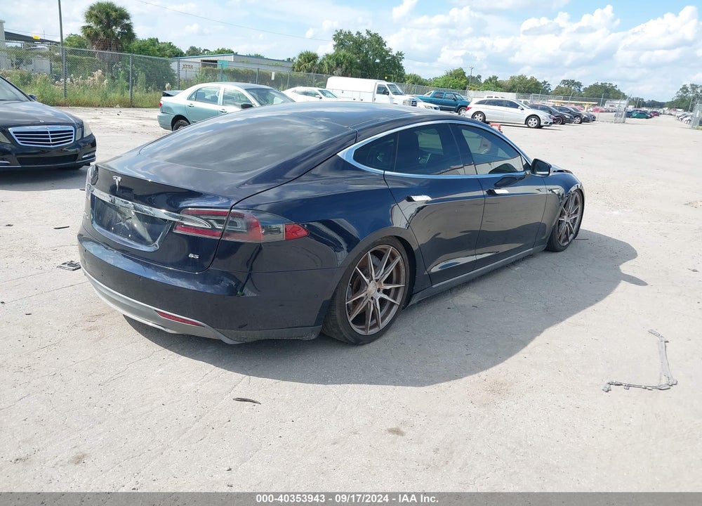 2014 TESLA MODEL S P85 VIN: 5YJSA1H19EFP56783