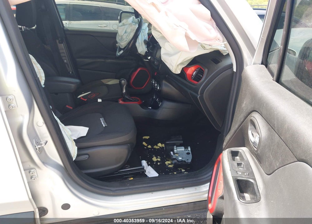 2015 JEEP RENEGADE TRAILHAWK VIN: ZACCJBCT0FPB76441