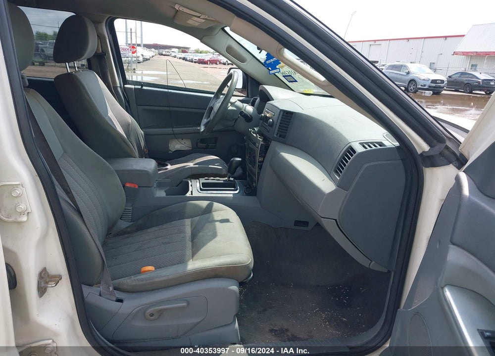 2005 JEEP GRAND CHEROKEE LAREDO VIN: 1J4GS48K05C590853