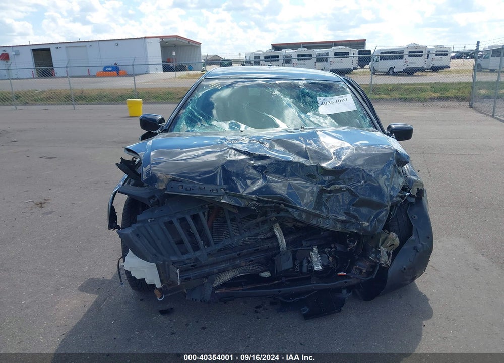 2010 MERCURY MILAN VIN: 3MEHM0HA1AR633840