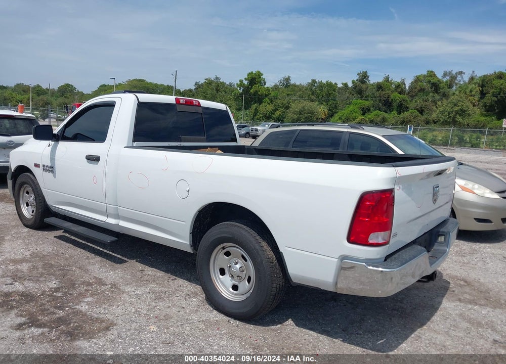 2015 RAM 1500 VIN: 3C6JR6DT8FG591692
