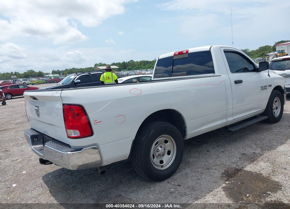 2015 RAM 1500 VIN: 3C6JR6DT8FG591692