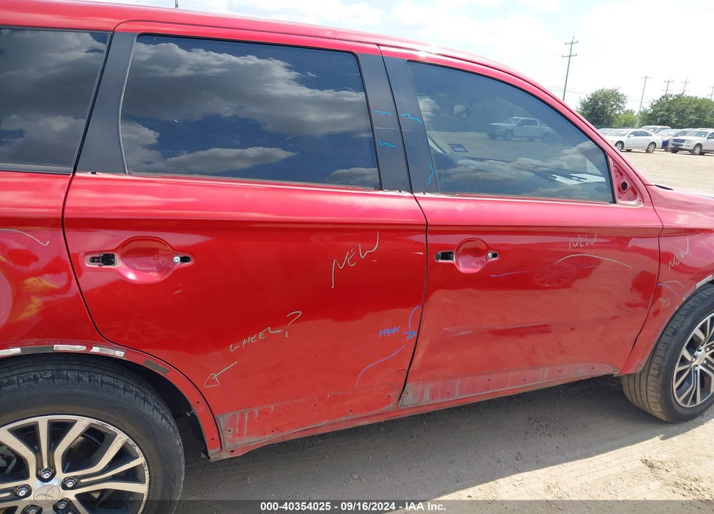 2018 MITSUBISHI OUTLANDER SE VIN: JA4AD3A3XJZ051709
