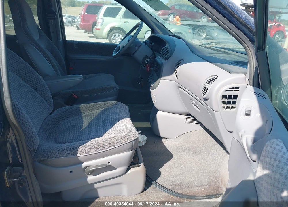 2000 DODGE GRAND CARAVAN SE VIN: 1B4GP44GXYB774956