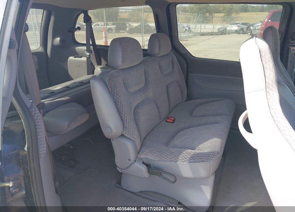 2000 DODGE GRAND CARAVAN SE VIN: 1B4GP44GXYB774956