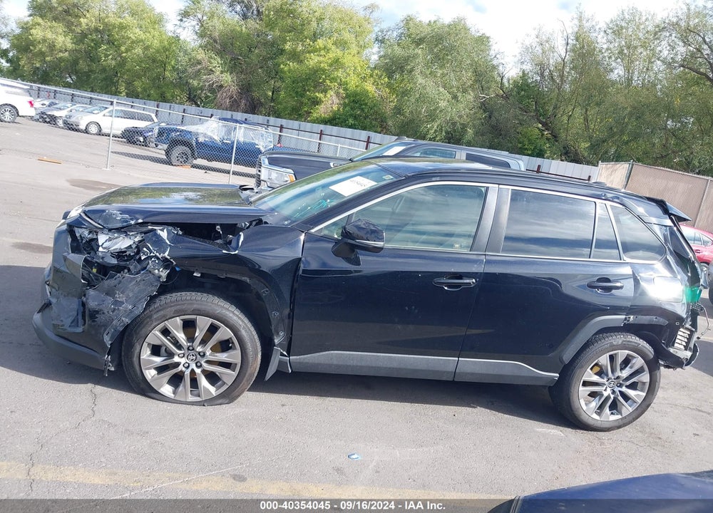 2020 TOYOTA RAV4 XLE PREMIUM VIN: JTMA1RFV0LJ027951