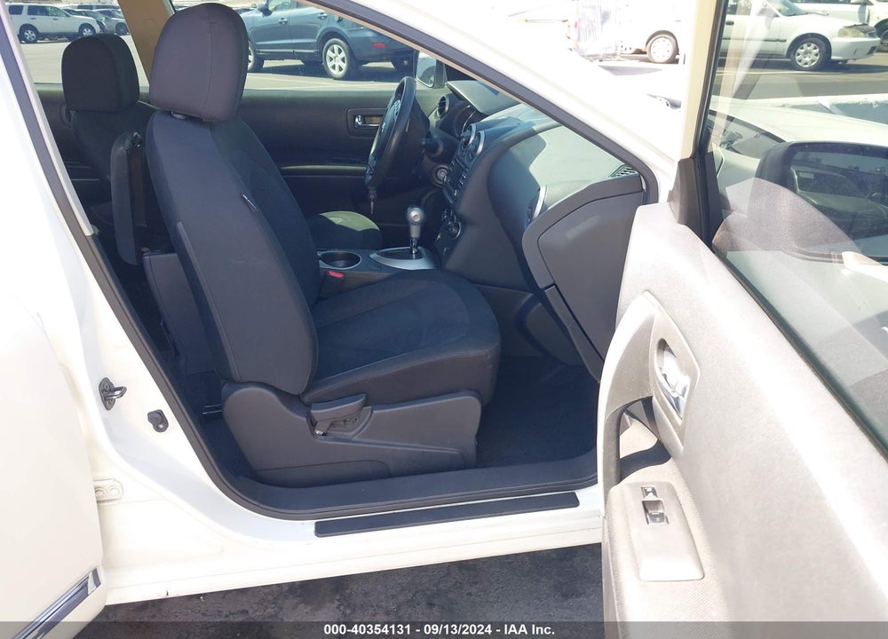 2015 NISSAN ROGUE SELECT S VIN: JN8AS5MT3FW654288