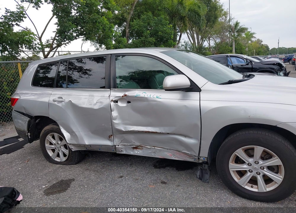 2013 TOYOTA HIGHLANDER VIN: 5TDZA3EH3DS038605