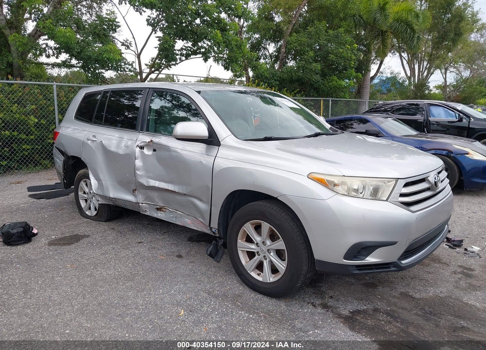 2013 TOYOTA HIGHLANDER VIN: 5TDZA3EH3DS038605