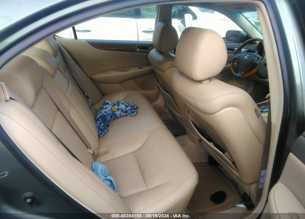 2005 LEXUS ES 330 VIN: JTHBA30G955131229