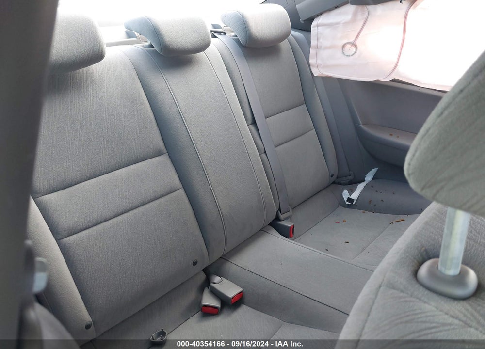 2006 HONDA CIVIC LX VIN: 2HGFG126X6H506521