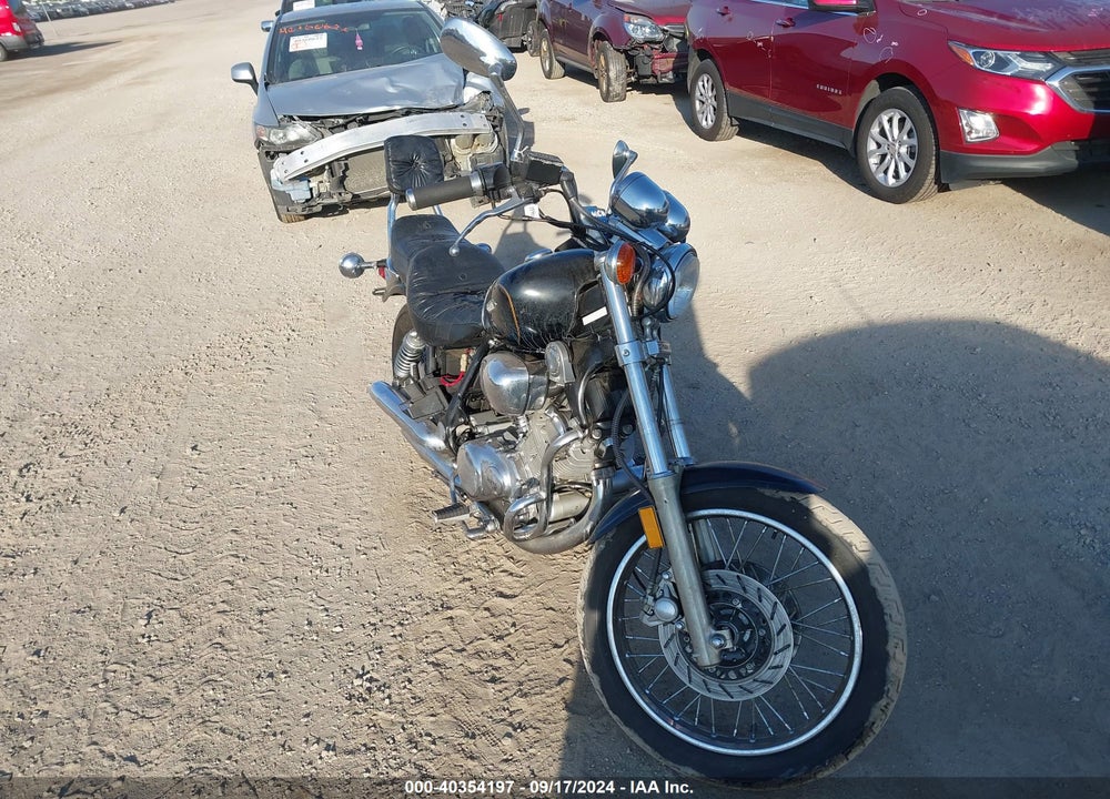 1986 YAMAHA XV700 S VIN: JYA1RR000GA000949