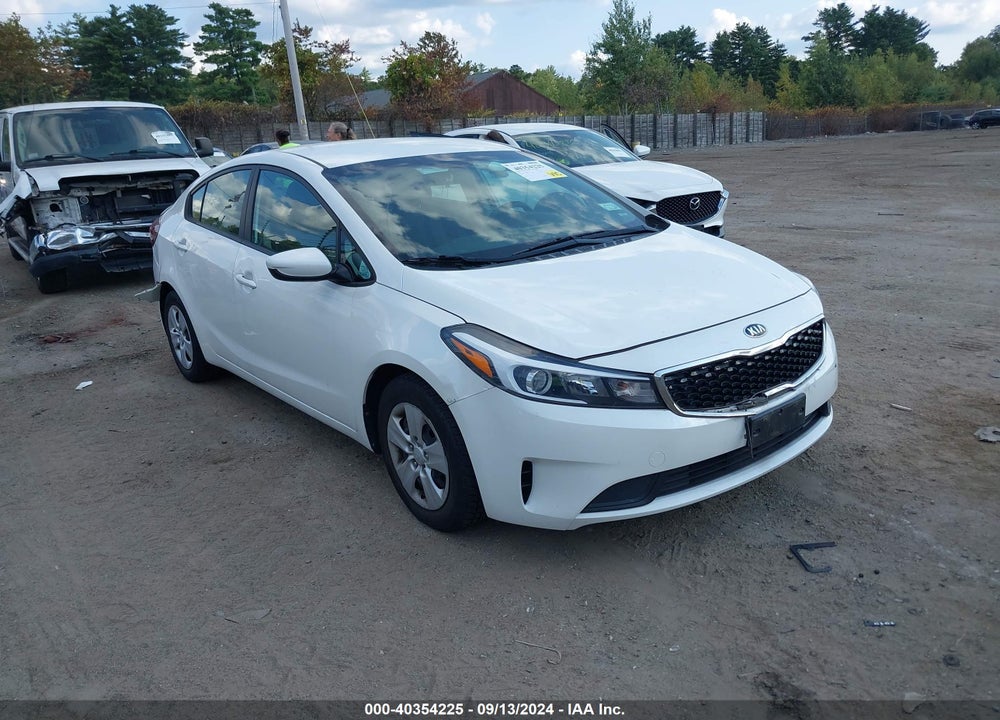 2018 KIA FORTE LX VIN: 3KPFL4A72JE230331