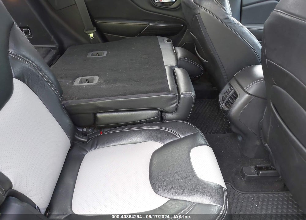 2014 JEEP CHEROKEE LATITUDE VIN: 1C4PJLCB5EW261977