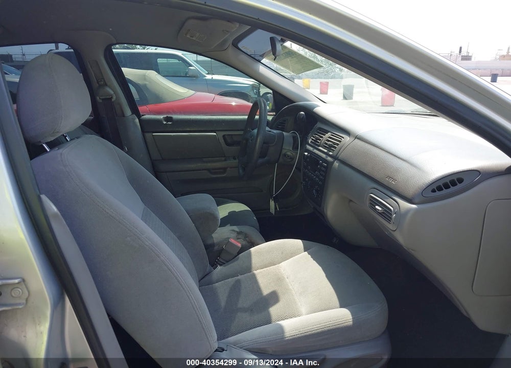 2004 FORD TAURUS SE VIN: 1FAFP53U64A130727