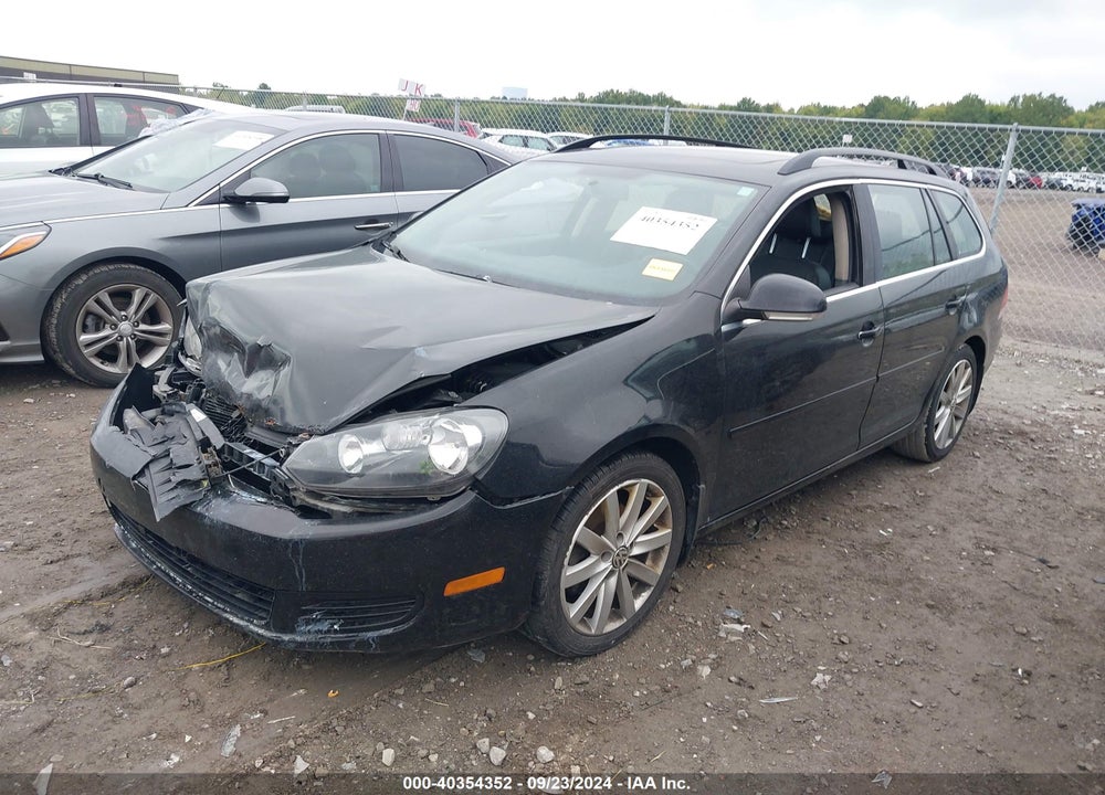 2014 VOLKSWAGEN JETTA SPORTWAGEN 2.5L SE VIN: 3VWPP7AJ4EM605165
