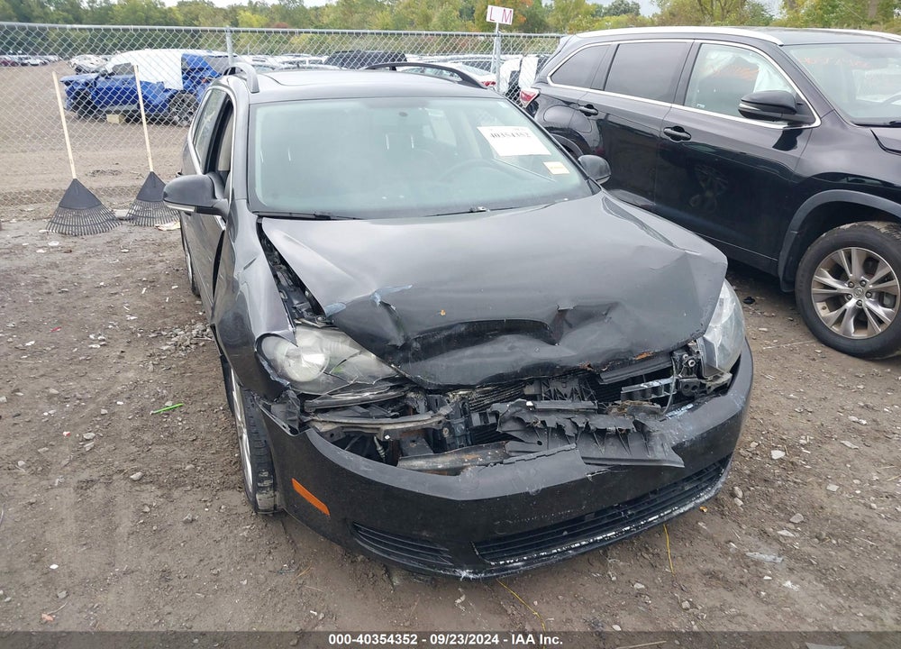 2014 VOLKSWAGEN JETTA SPORTWAGEN 2.5L SE VIN: 3VWPP7AJ4EM605165