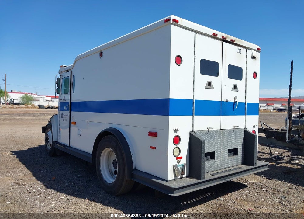 2002 INTERNATIONAL 4000 4700 VIN: 1HTSCAAMX2H551731