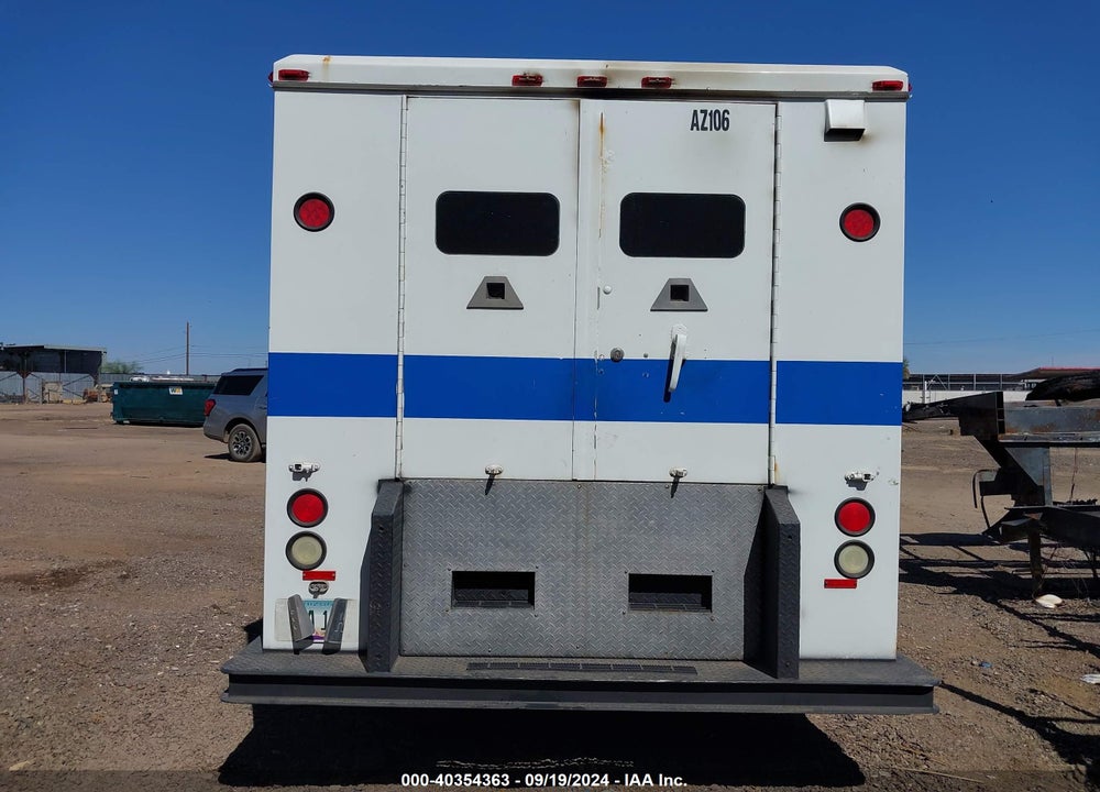2002 INTERNATIONAL 4000 4700 VIN: 1HTSCAAMX2H551731