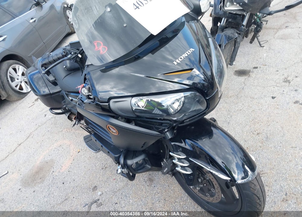 2013 HONDA GL1800 B VIN: JH2SC6811DK000025