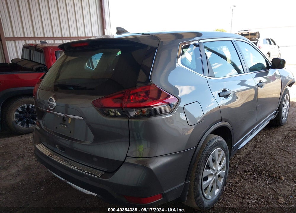 2018 NISSAN ROGUE S VIN: 5N1AT2MT8JC769384