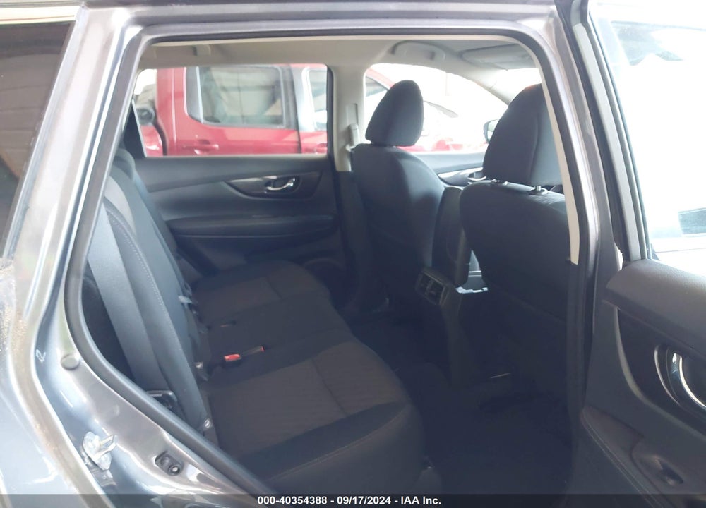 2018 NISSAN ROGUE S VIN: 5N1AT2MT8JC769384
