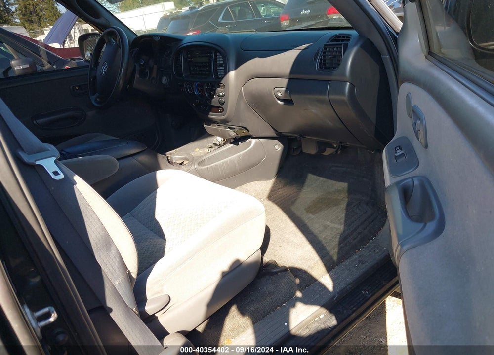 2006 TOYOTA TUNDRA SR5 V8 VIN: 5TBBT44166S477282