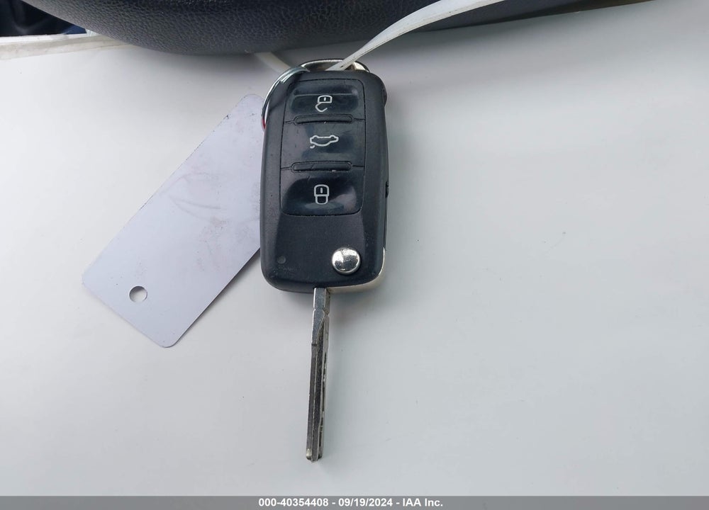 2017 VOLKSWAGEN JETTA 1.4T S VIN: 3VW2B7AJ3HM379813