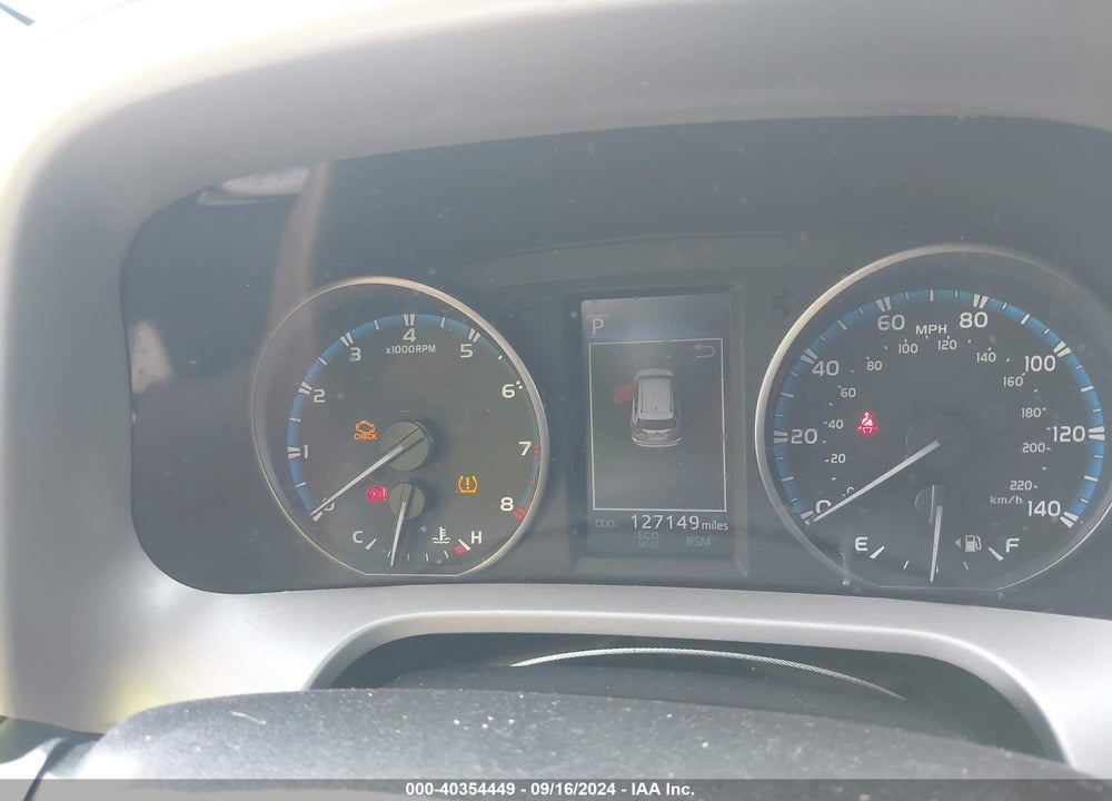 2018 TOYOTA RAV4 XLE VIN: 2T3WFREV5JW507961