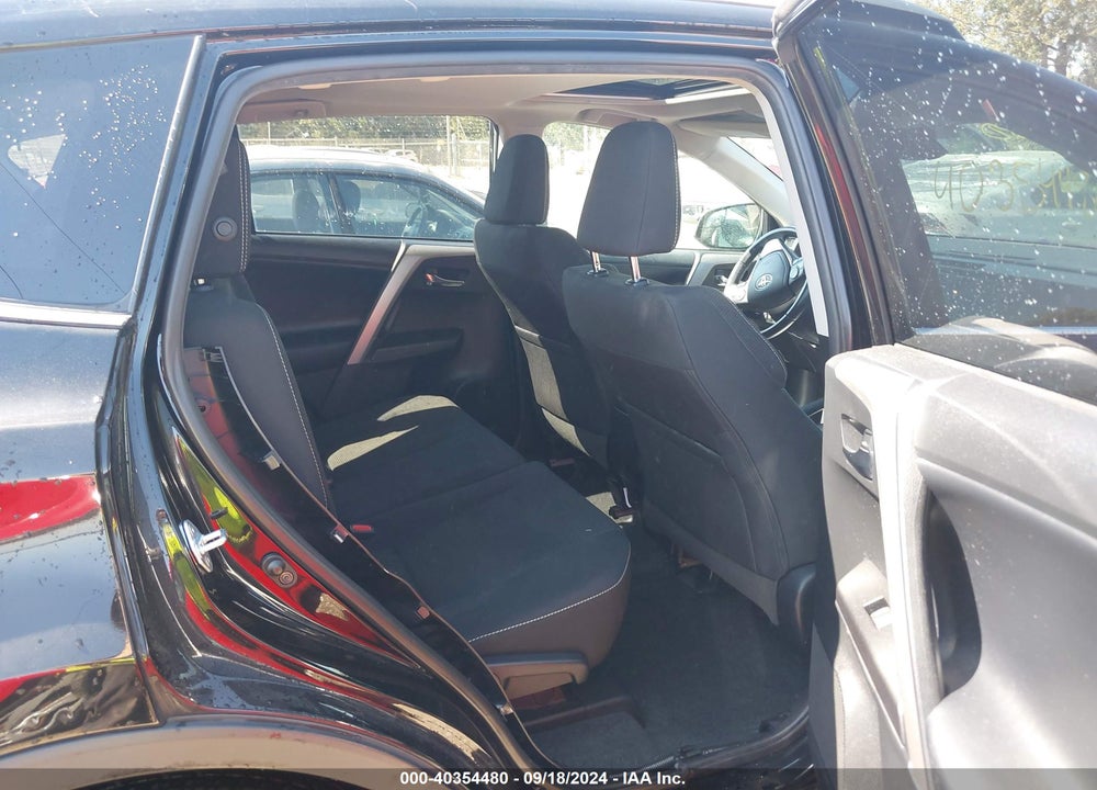 2017 TOYOTA RAV4 XLE VIN: 2T3RFREV9HW628287