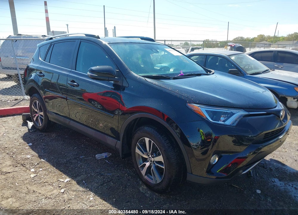 2017 TOYOTA RAV4 XLE VIN: 2T3RFREV9HW628287