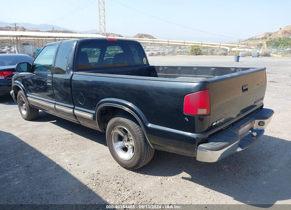 2000 CHEVROLET S-10 LS VIN: 1GCCS19W1Y8174550