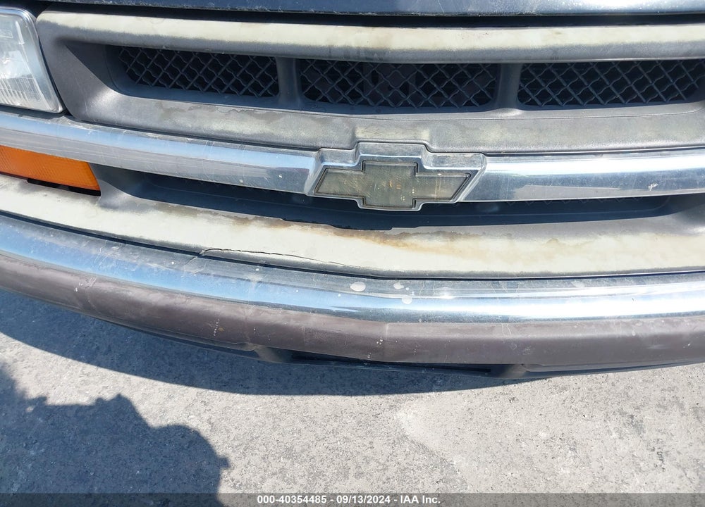 2000 CHEVROLET S-10 LS VIN: 1GCCS19W1Y8174550