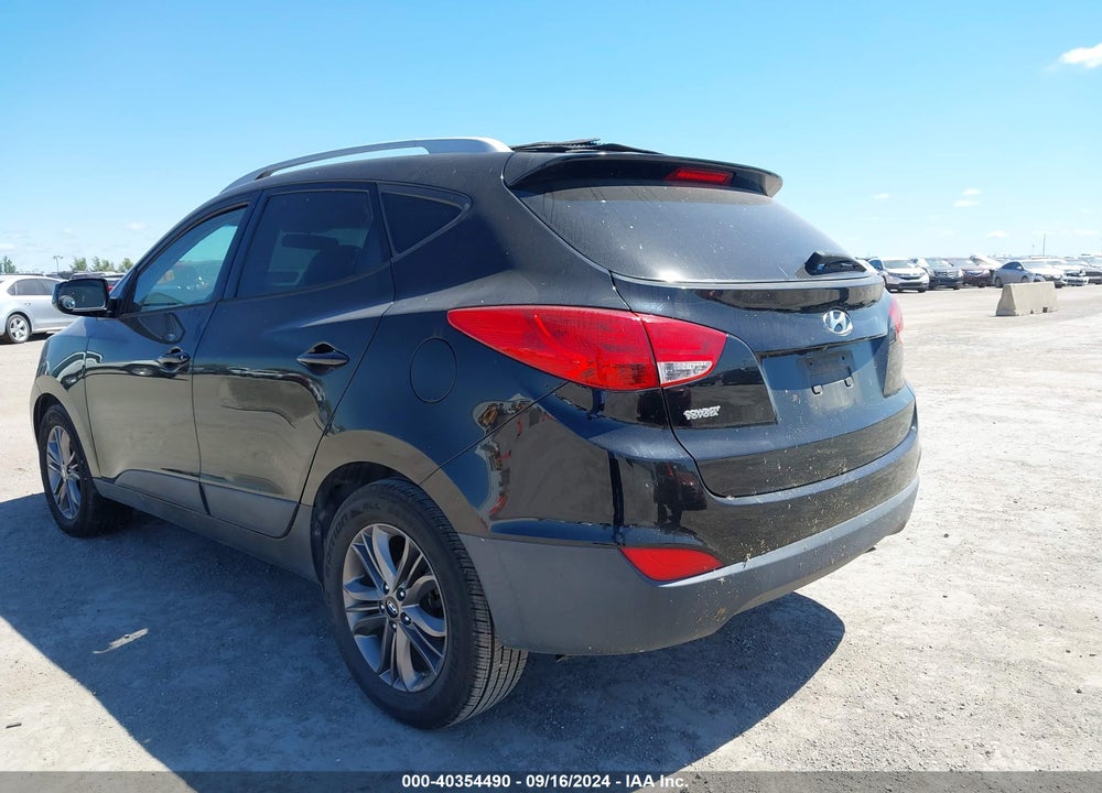 2015 HYUNDAI TUCSON SE VIN: KM8JU3AG9FU040810