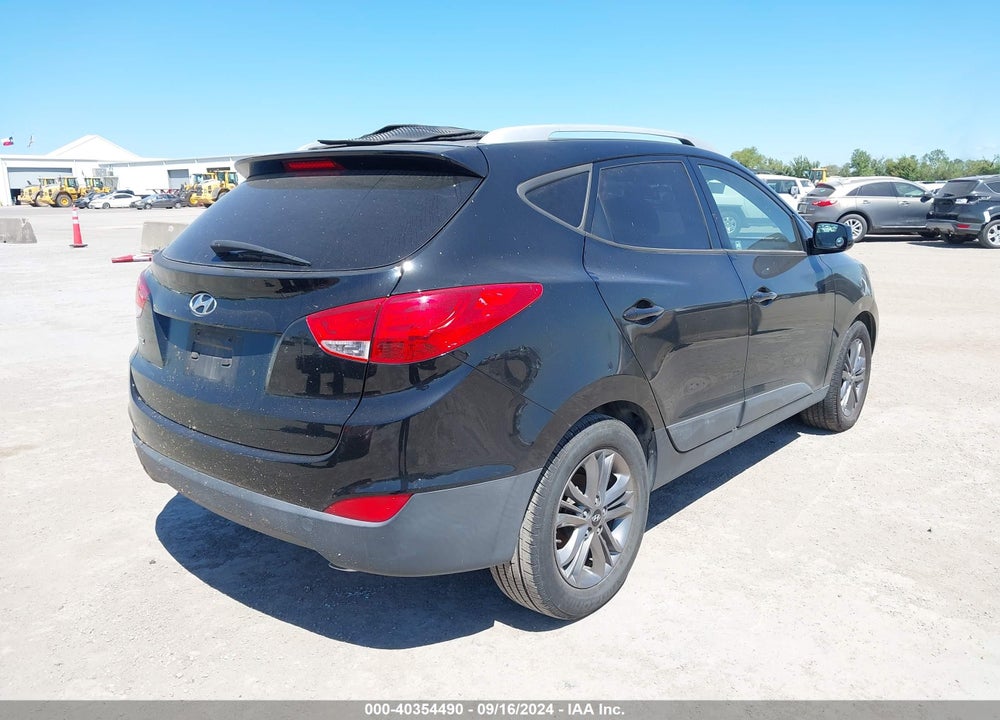 2015 HYUNDAI TUCSON SE VIN: KM8JU3AG9FU040810