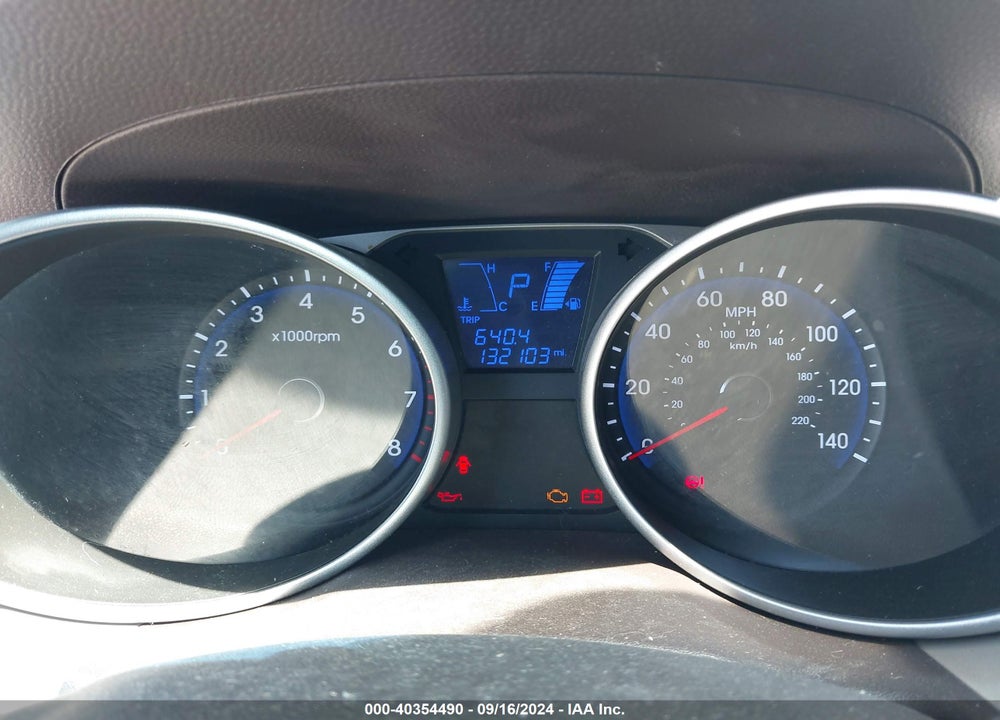 2015 HYUNDAI TUCSON SE VIN: KM8JU3AG9FU040810