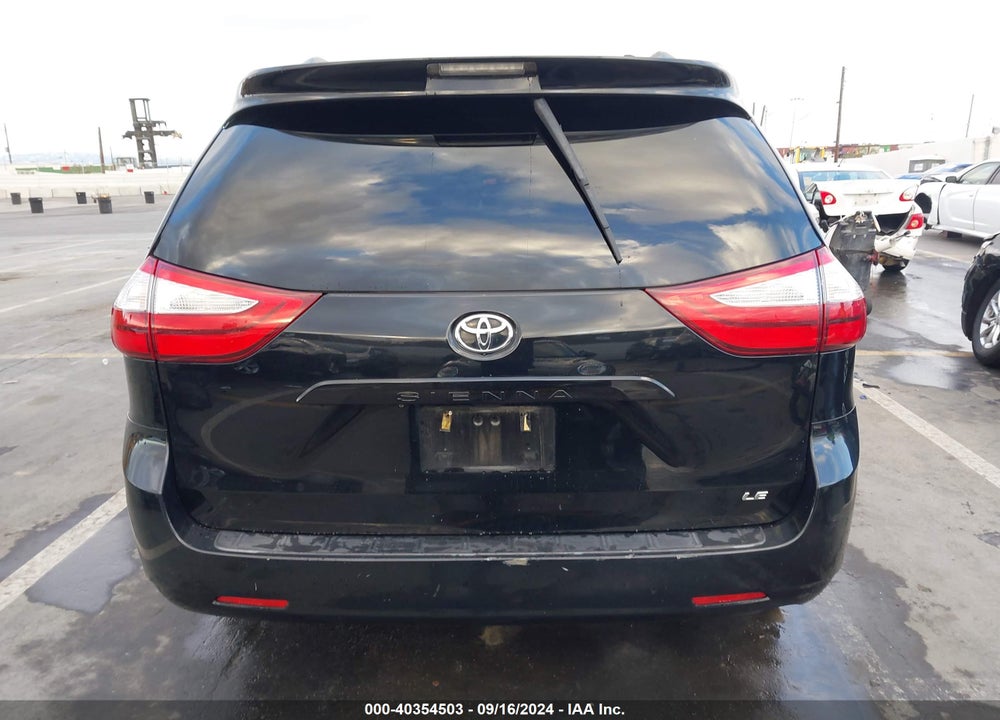 2015 TOYOTA SIENNA LE 8 PASSENGER VIN: 5TDKK3DC6FS584435