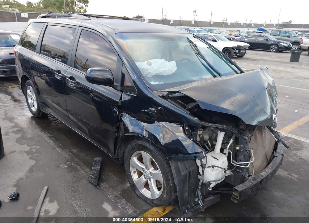 2015 TOYOTA SIENNA LE 8 PASSENGER VIN: 5TDKK3DC6FS584435