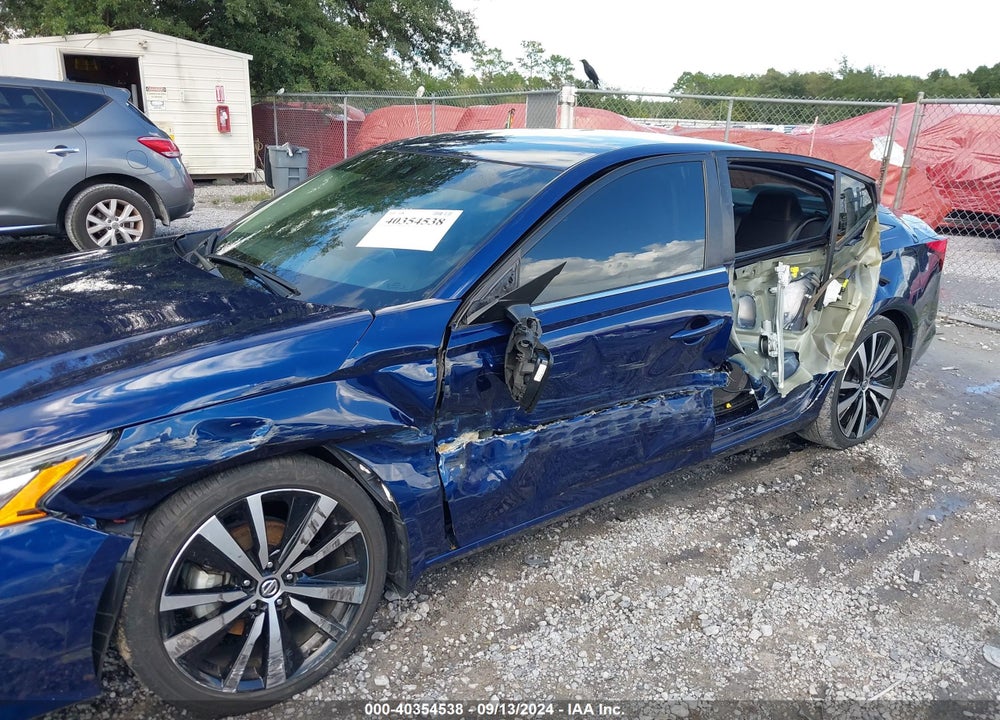 2022 NISSAN ALTIMA SR FWD VIN: 1N4BL4CV5NN369001