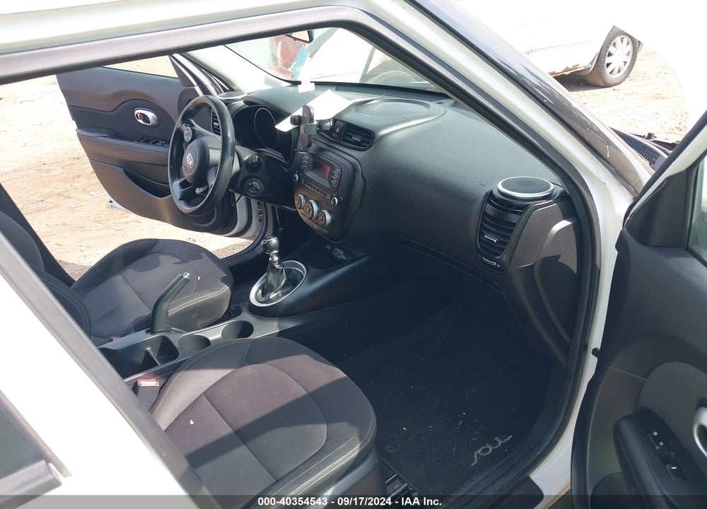 2015 KIA SOUL VIN: KNDJN2A24F7167043