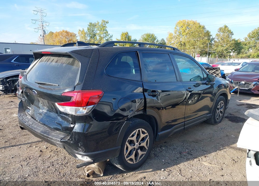 2019 SUBARU FORESTER PREMIUM VIN: JF2SKAGC7KH448332