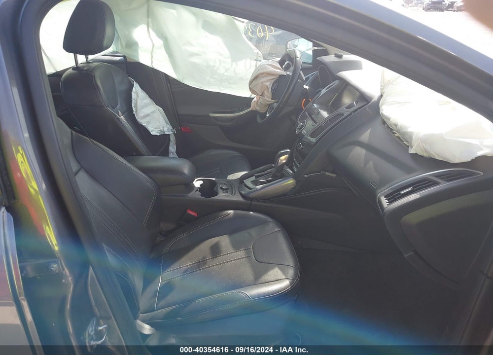 2014 FORD FOCUS TITANIUM VIN: 1FADP3J23EL339801