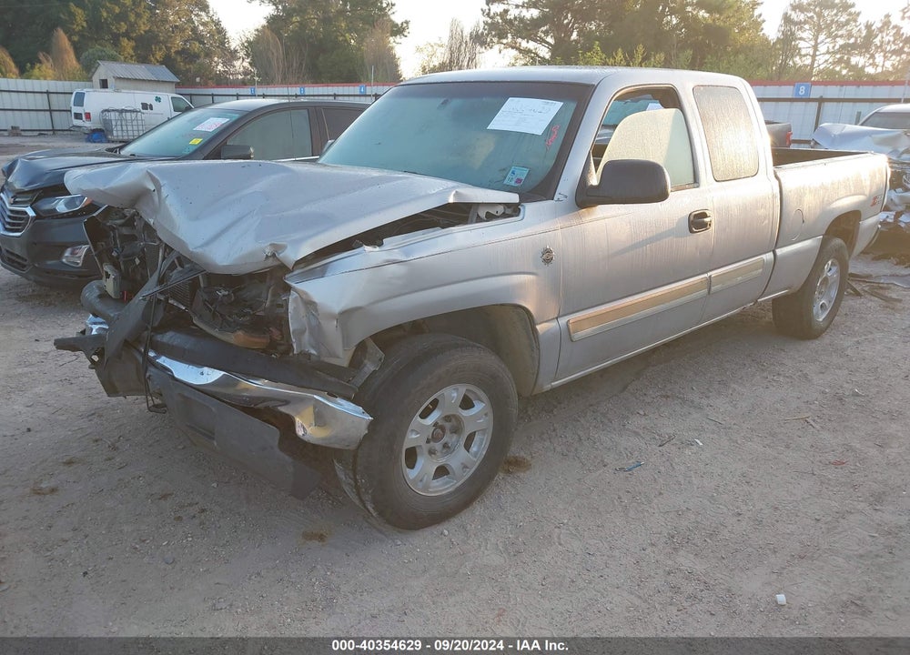 2004 CHEVROLET SILVERADO 1500 LS VIN: 2GCEK19T341177929