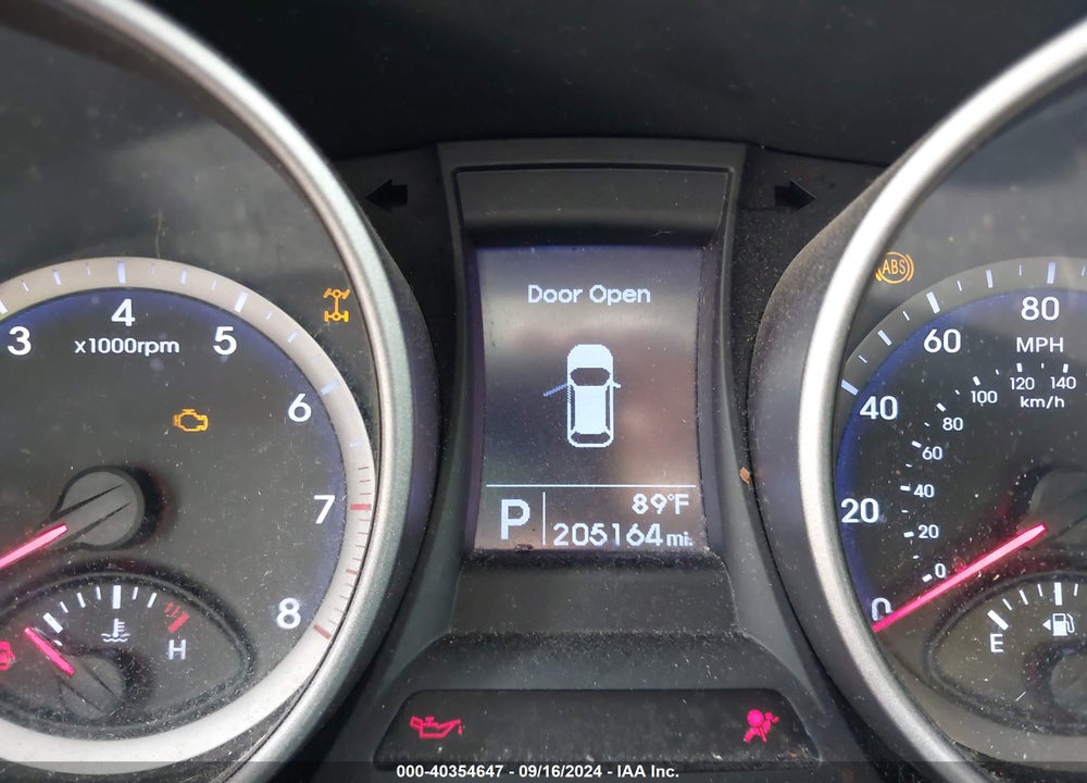 2016 HYUNDAI SANTA FE SE VIN: KM8SMDHF3GU134996