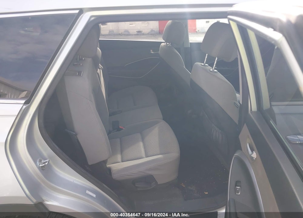2016 HYUNDAI SANTA FE SE VIN: KM8SMDHF3GU134996
