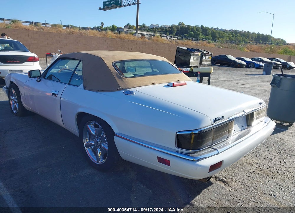 1996 JAGUAR XJS 2+2 VIN: SAJNX2747TC225378